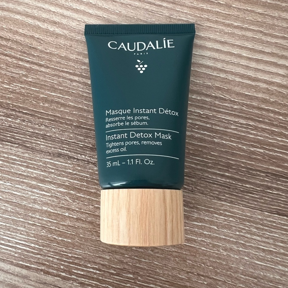 Caudalie Detox Mask in Teal Tube - Picture 2 of 4